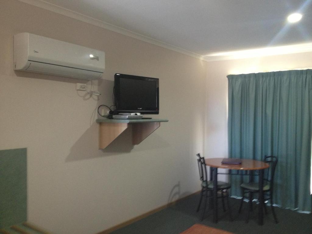 Rose Garden Motel Джелонг Номер фото